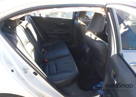 2017 Honda Accord Sport Se z USA, uszkodzony, nr VIN 1HGCR2F15HA088744